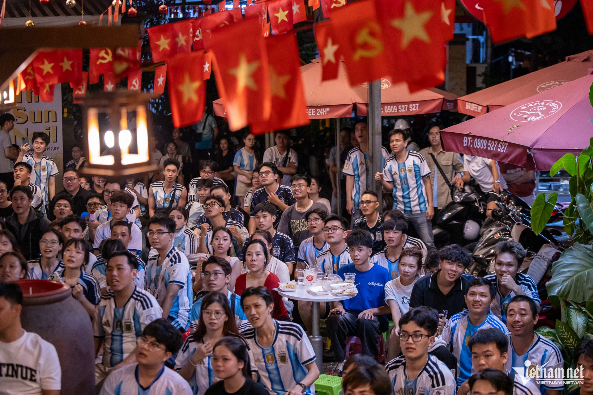 W-Fan messi xem trận bán kết worldcup 2026   Tuấn Hùng 93.jpg