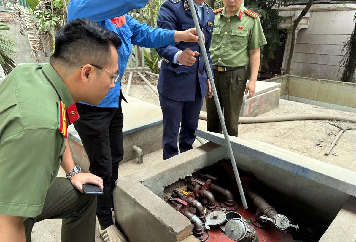 Hà Nội tước quyền phân phối xăng dầu của 2 doanh nghiệp, phạt 270 triệu đồng