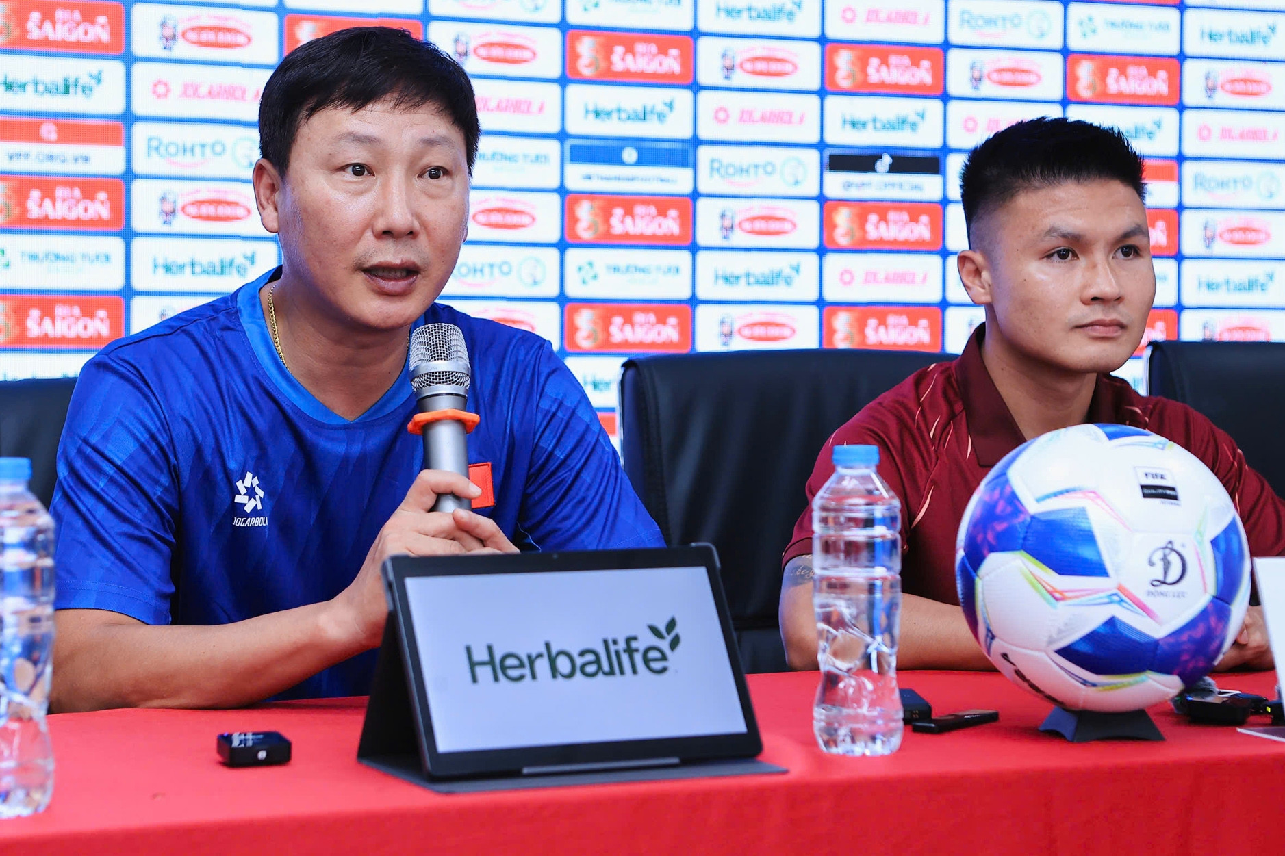 HLV Kim Sang Sik nói điều thật lòng về tuyển Việt Nam ở ASEAN Cup