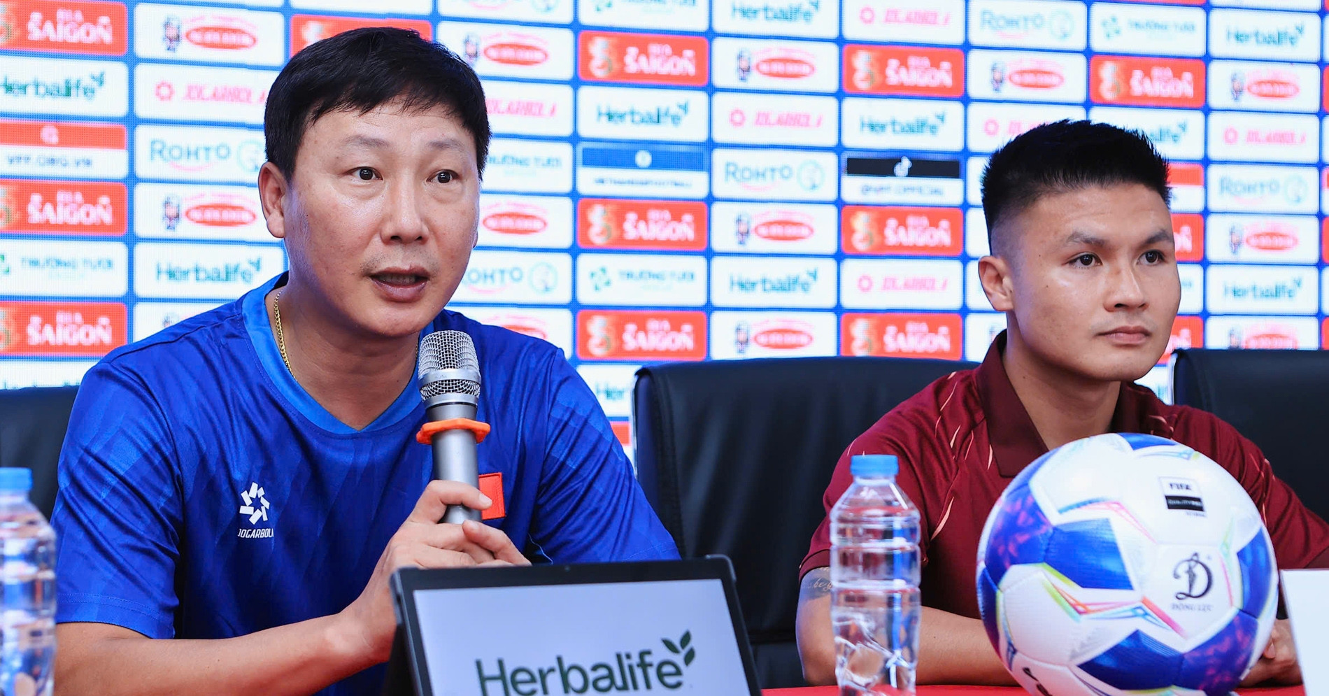HLV Kim Sang Sik nói điều thật lòng về tuyển Việt Nam ở ASEAN Cup