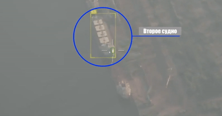 Khoảnh khắc dàn UAV của Nga oanh tạc các tàu Ukraine ở Biển Đen
