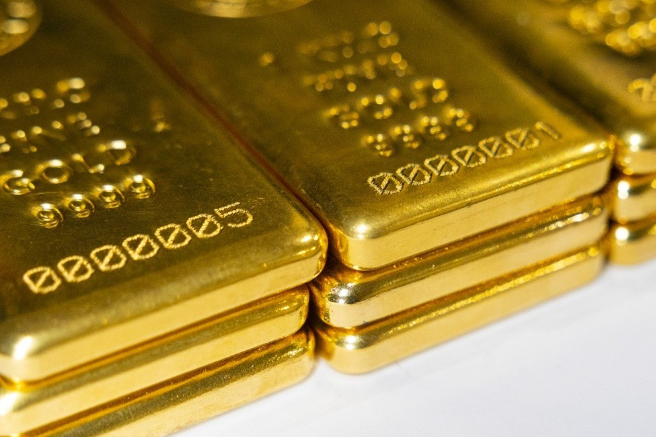 Vàng đang ở ‘ngã ba đường’: Có thể rơi về 3.500 USD trong kịch bản xấu nhất