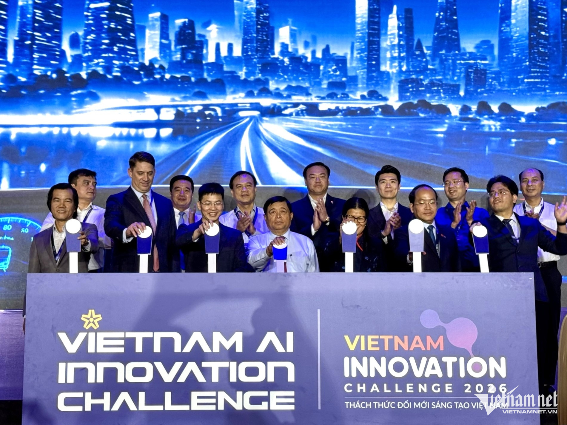 W-17072026 AI innovation.jpg