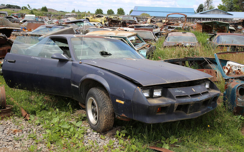 3 chevrolet camaro 1983_0_0_1_0_0_0_0_0_0_0_0_0_0_0_0_0_0_0_1_0_0.jpg