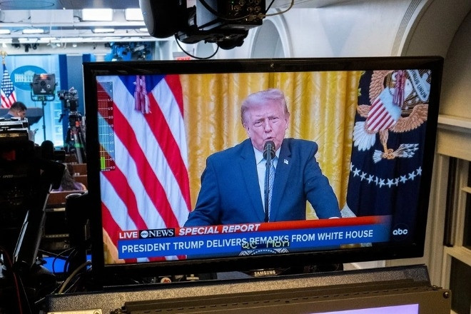 Cần trả bao nhiêu tiền để biết trước tuyên bố của ông Trump?