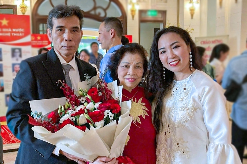Điều đặc biệt về Phó Giáo sư có 9 học trò là NSND, 30 người là NSƯT