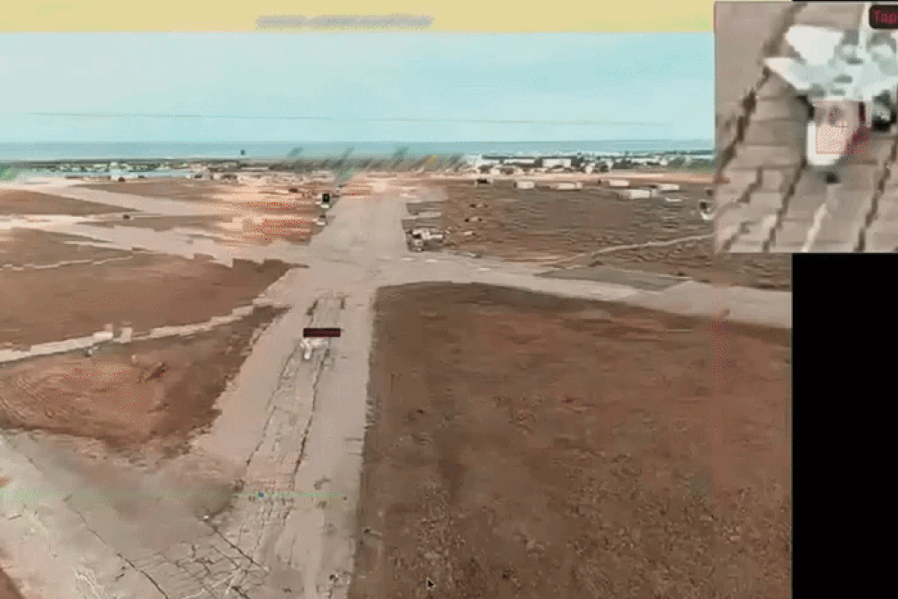 Hình ảnh FPV cảm tử Ukraine tấn công máy bay quân sự của Nga ở Crưm