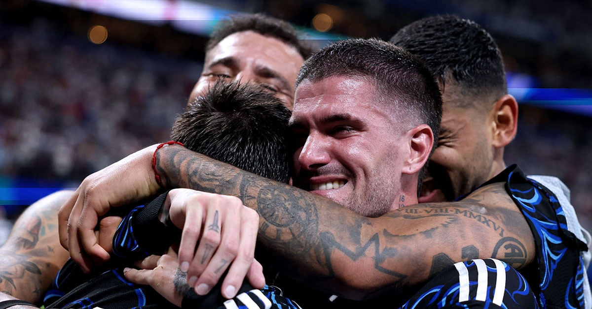 Messi và Argentina: Làm đủ nghi thức để giữ vận may ẵm cúp vàng