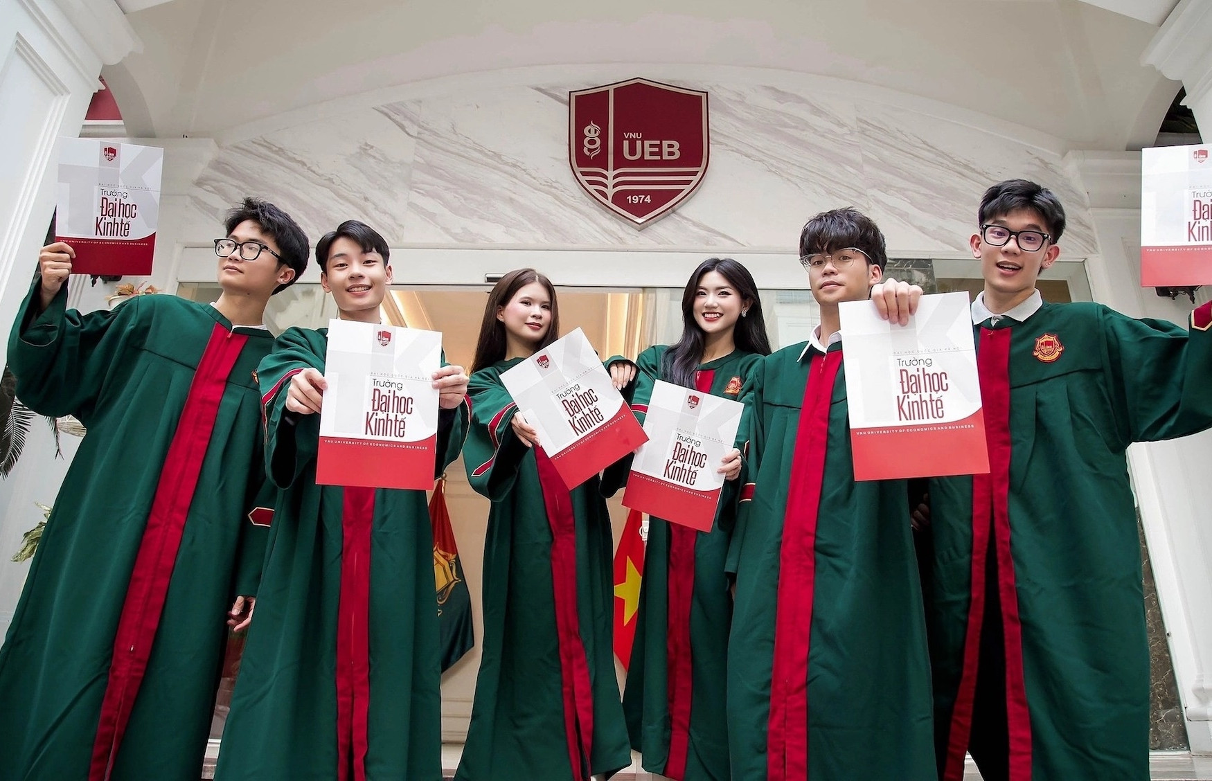 Những trường đại học nào có học phí trên 100 triệu đồng/năm?