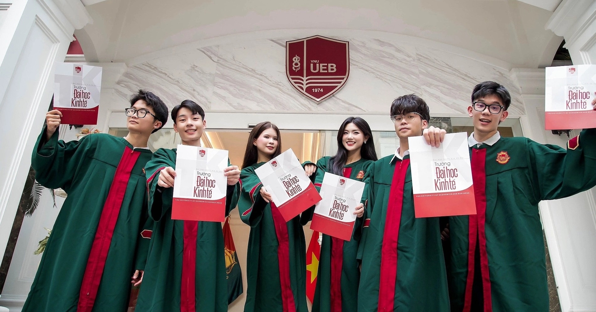 Những trường đại học nào có học phí trên 100 triệu đồng/năm?