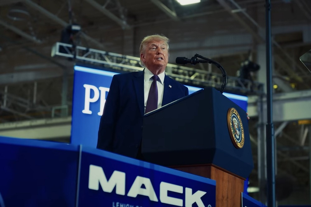 Nghị sĩ Dân chủ đòi luận tội ông Trump vì phát ngôn ‘đánh cắp bầu cử’