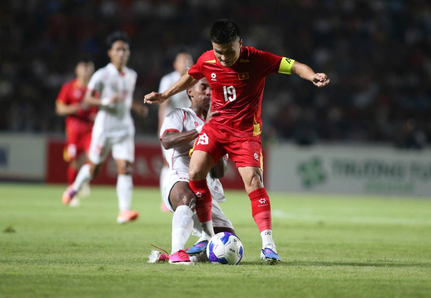 quang hai.jpg