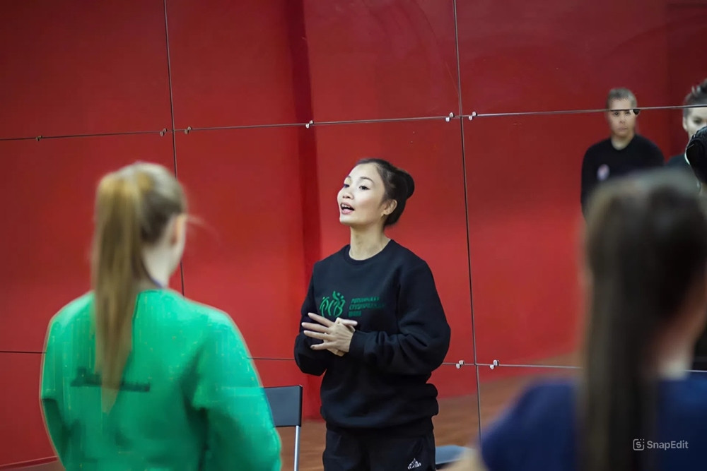 https://static-images.vnncdn.net/vps_images_publish/000001/000003/2026/7/18/thanh-hang-2002-2832.jpg