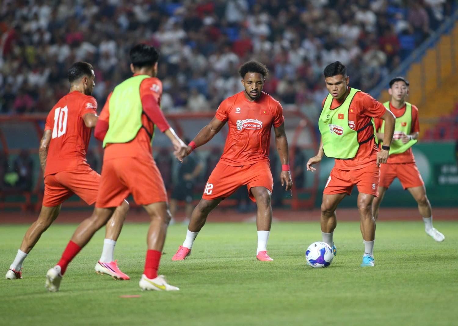 https://vms-files.vietnamnet.vn/vps_images_publish/000001/000003/2026/7/18/tuyen-viet-nam-1-1430.jpg