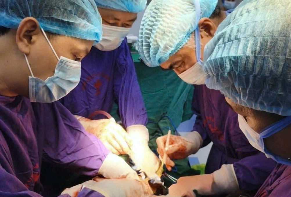 Bệnh nhân tự ý chữa ung thư gan bằng thuốc nam, đánh mất ‘thời gian vàng’