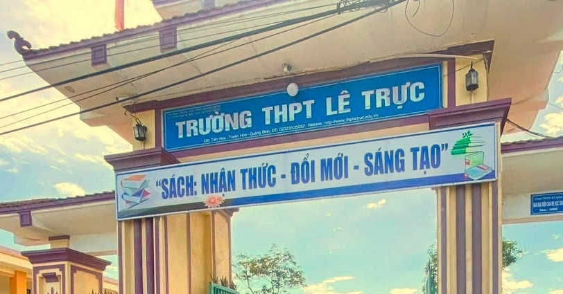 Bộ trưởng GD-ĐT làm việc với lãnh đạo Quảng Trị về vụ vi phạm thi tốt nghiệp
