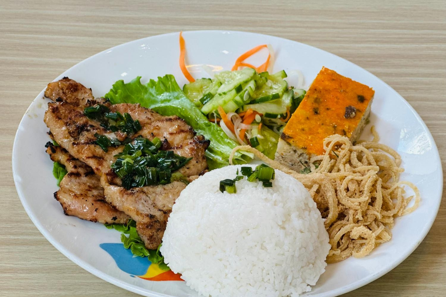 Chuyên gia dinh dưỡng chia sẻ sự thay đổi của cơ thể khi ăn cơm cả tuần