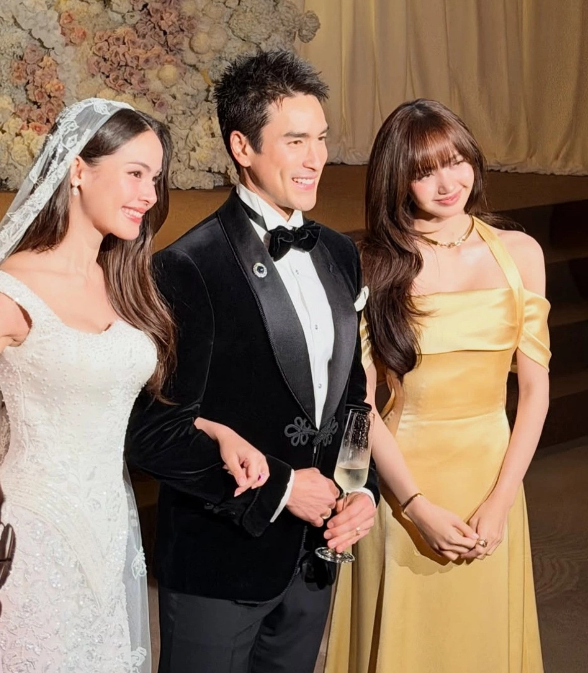 Dam cuoi Nadech YayaHappily ever after ny 1 1784413824.webp