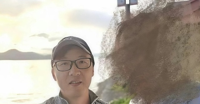 Giúp người lạ chụp ảnh, người đàn ông không ngờ đó là bác ruột thất lạc