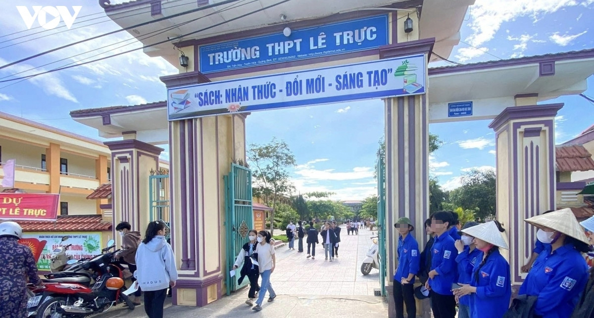 Khởi tố hai giáo viên ở Quảng Trị liên quan tiêu cực tại kỳ thi tốt nghiệp THPT