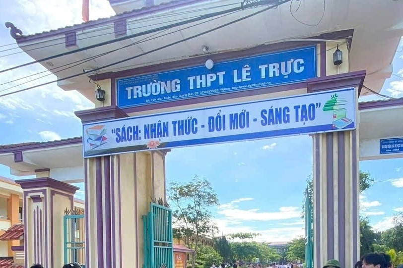Lộ diện 2 giáo viên, 9 thí sinh gian lận thi tốt nghiệp từ những tin nhắn tố giác