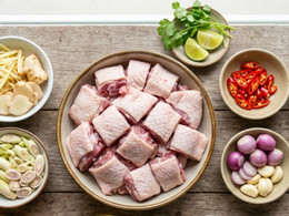 nguyen lieu lam thit vit rang rieng.jpg
