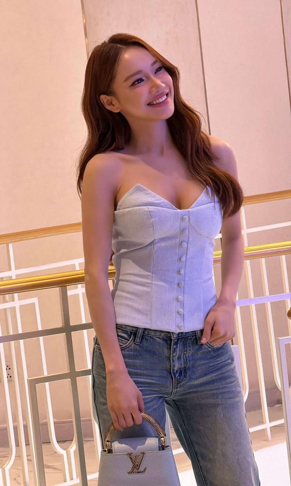 Nha Huong.jpg