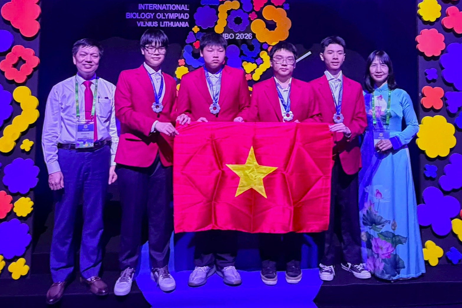 Việt Nam giành 4 Huy chương Bạc Olympic Sinh học quốc tế năm 2026