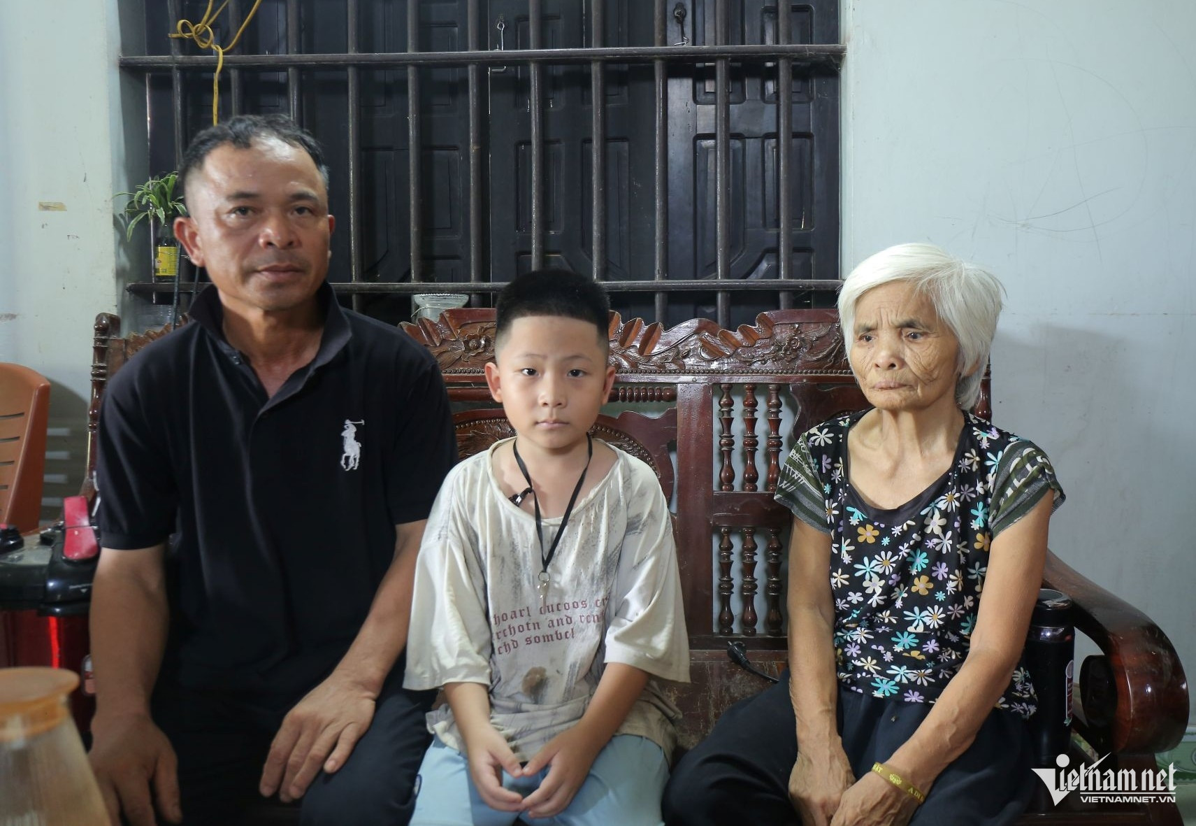 W-Bố và em trai của Đức.jpg