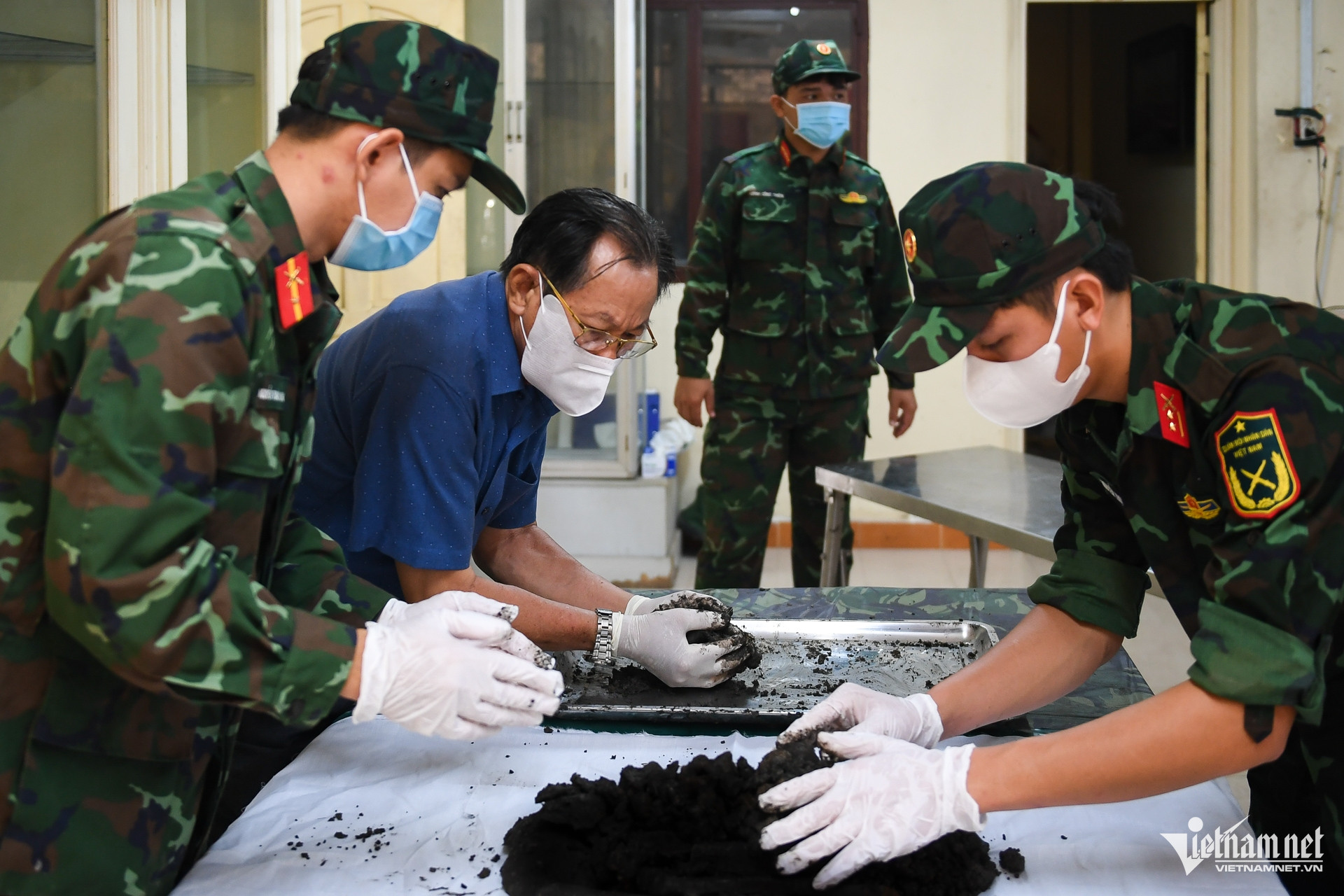 W-tìm hài cốt liệt sỹ Lê Thị Riêng nguyễn huế 38.jpg