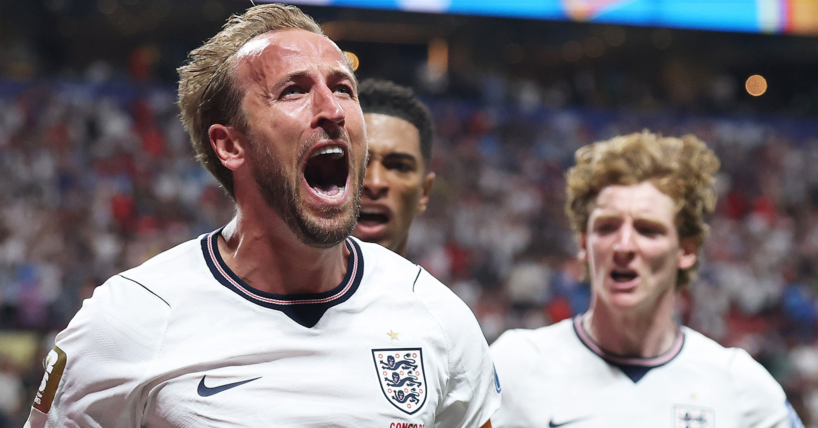 Hiệp sĩ Harry Kane cứu rỗi Tam sư