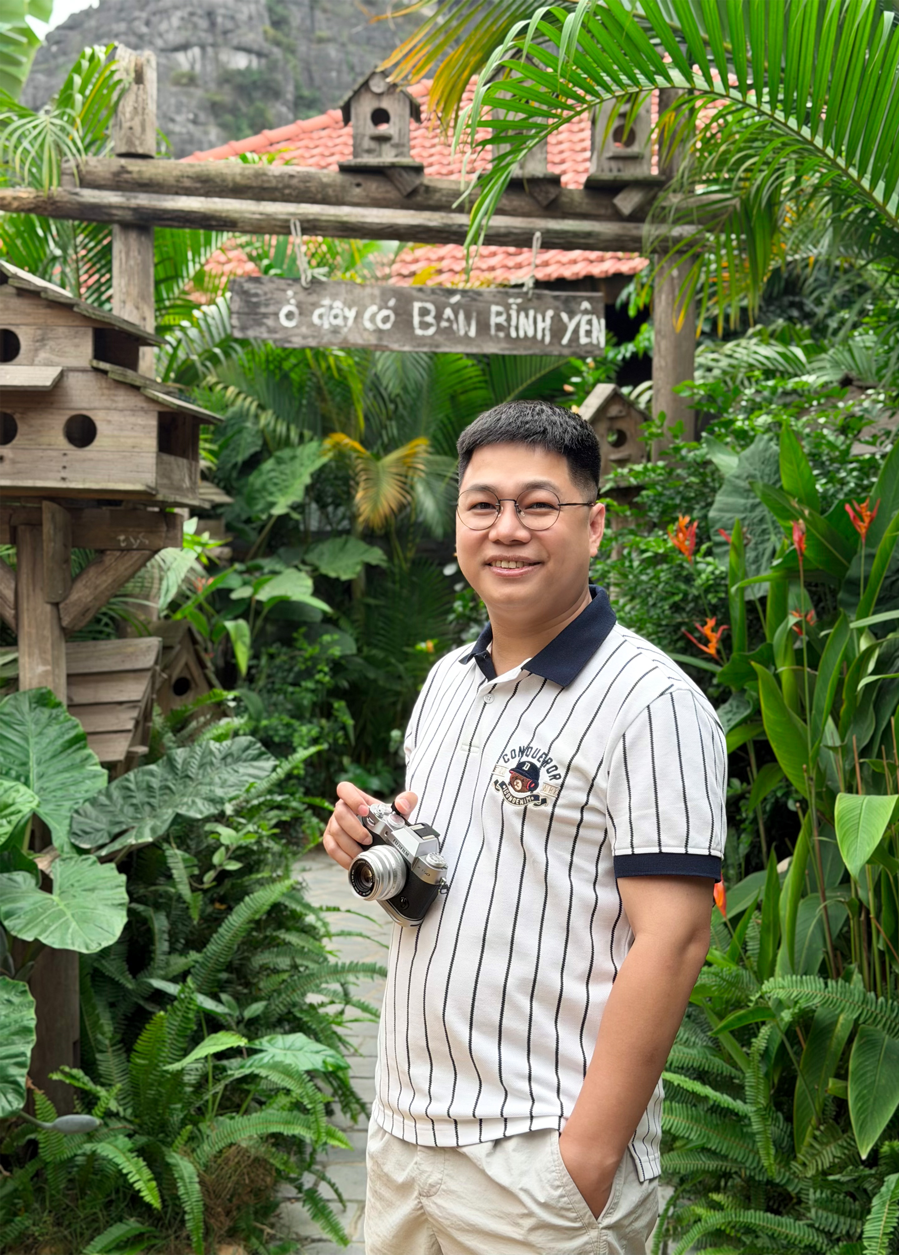 https://static-images.vnncdn.net/vps_images_publish/000001/000003/2026/7/2/ghe-dia-diem-du-lich-cach-ha-noi-100km-khach-trai-nghiem-loat-mon-an-la-ngon-978.png