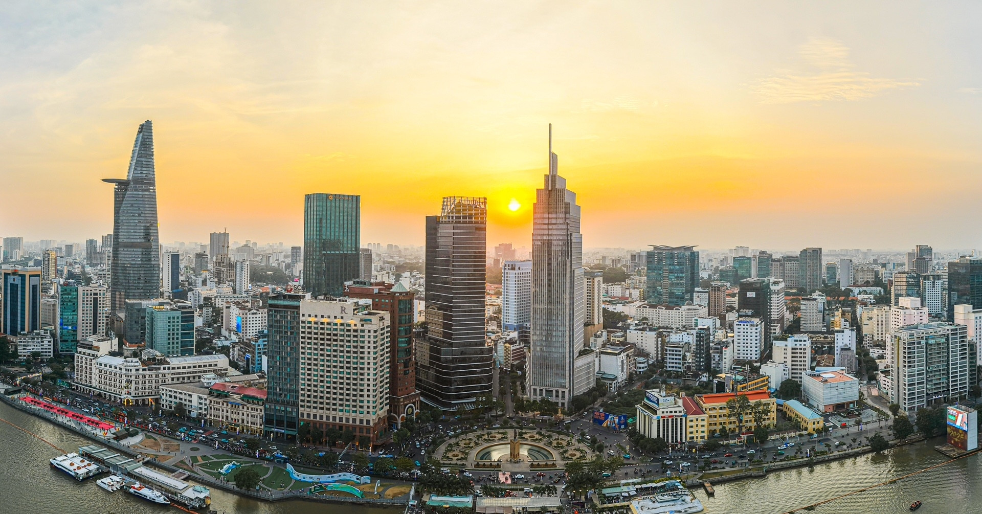 Hành trình Việt Nam vươn lên trở thành quốc gia thu nhập trung bình cao
