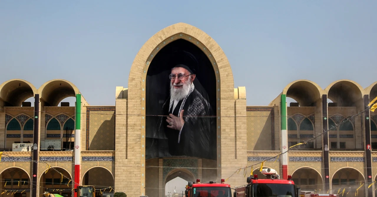 Iran hoãn đàm phán để an táng cố lãnh tụ tối cao, cảnh cáo Mỹ và Israel
