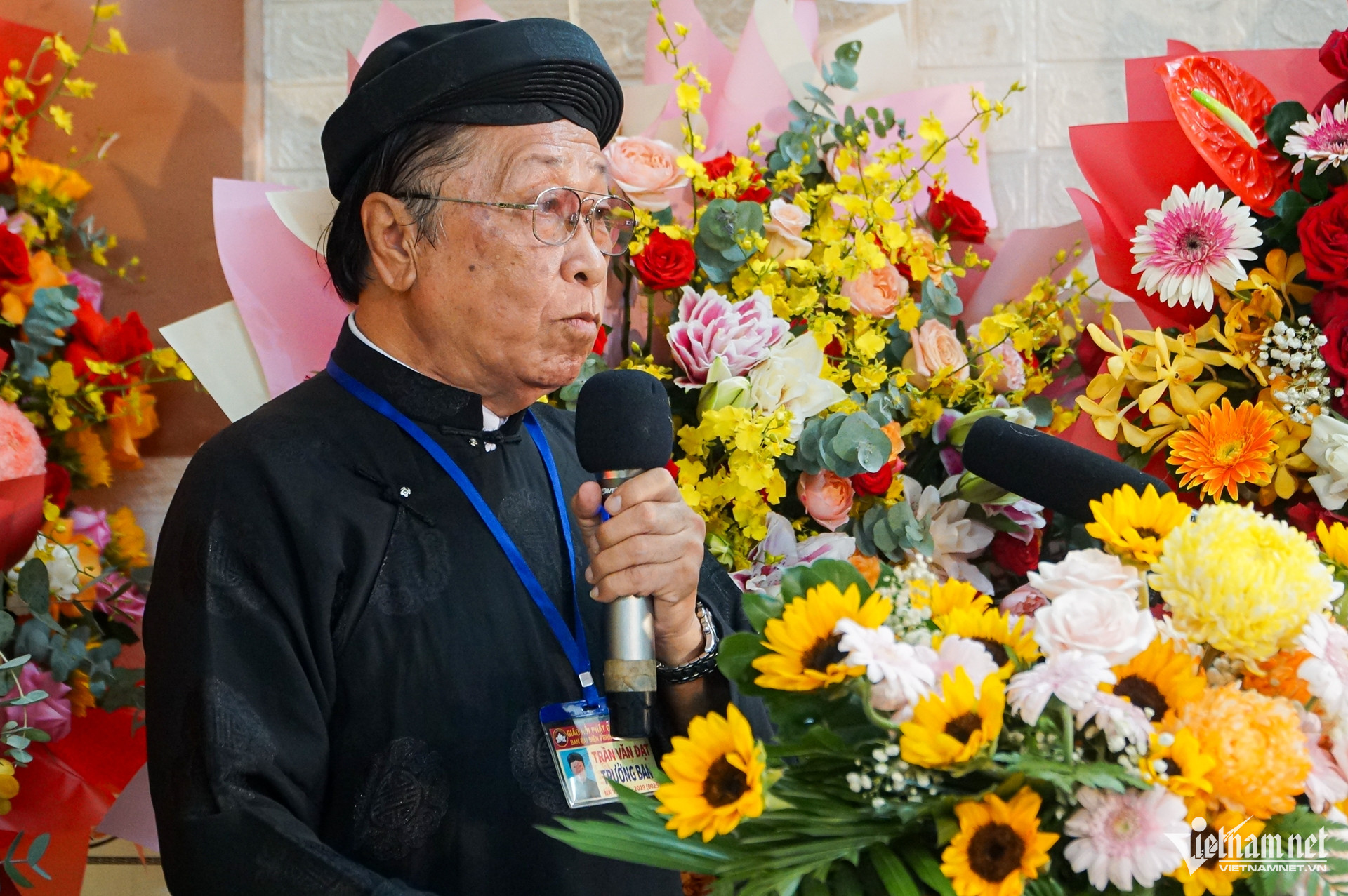 W-phật giáo hoà hảo TPHCM   Nguyễn Huế 5.jpg