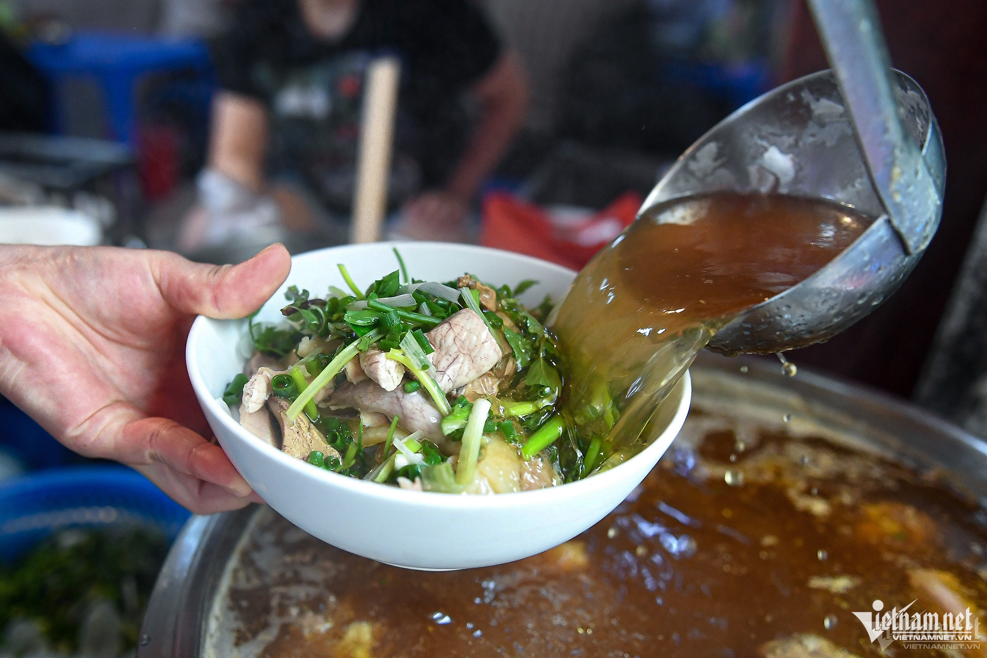 W-w pho ga cham 8 1 2566.jpg