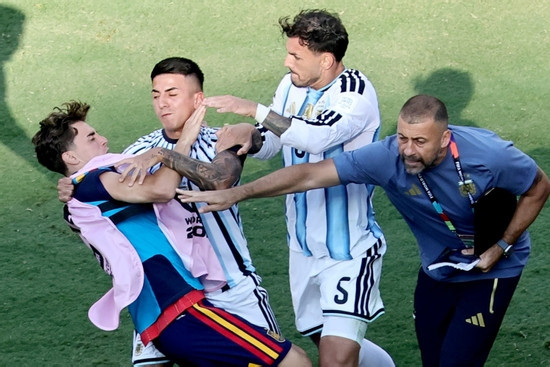  Bản tin trưa 20/7: Cầu thủ Argentina lao vào ẩu đả sau trận chung kết World Cup 