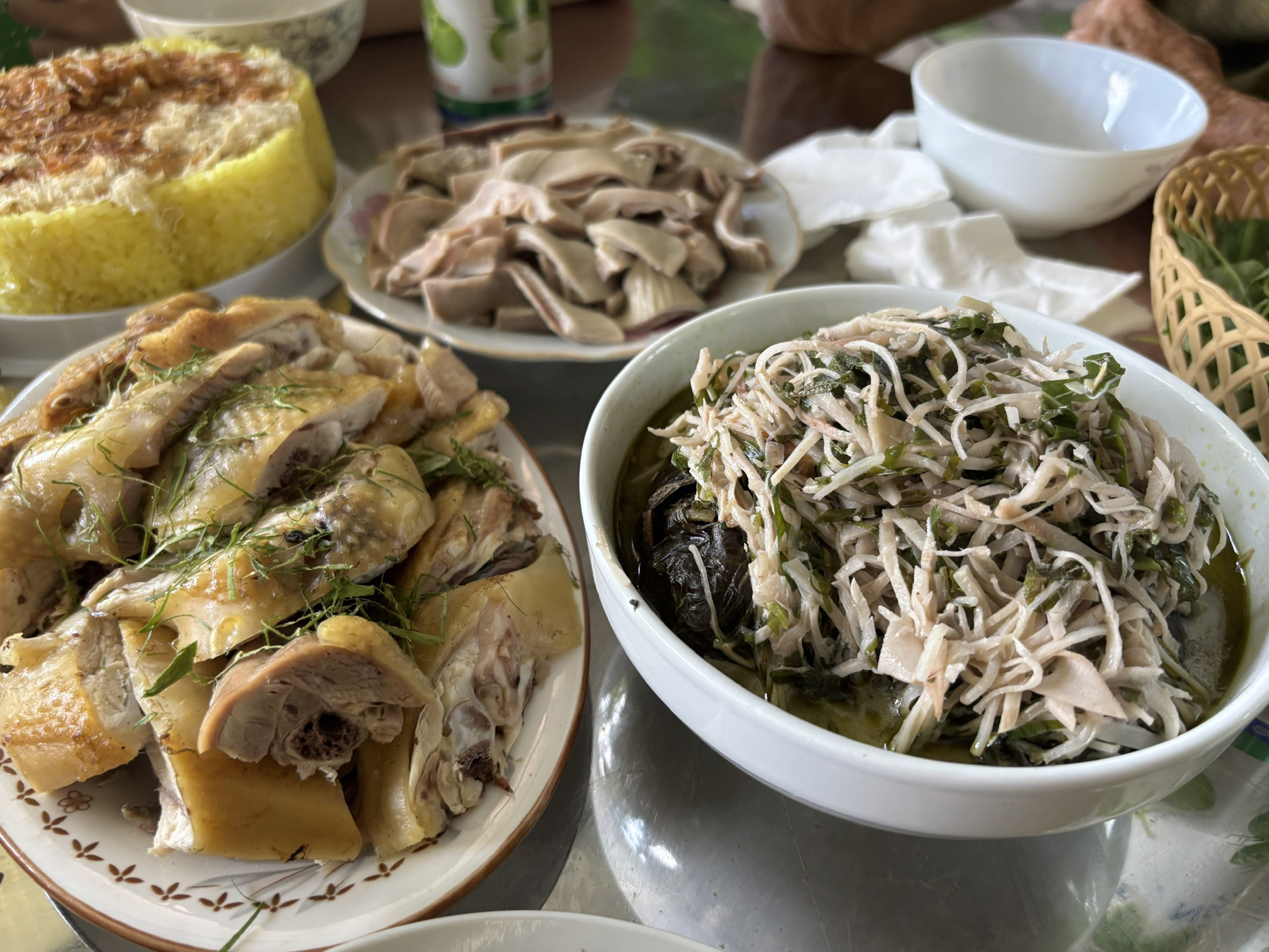 https://static-images.vnncdn.net/vps_images_publish/000001/000003/2026/7/20/cu-chuoi-om-luon-6-2676.jpg
