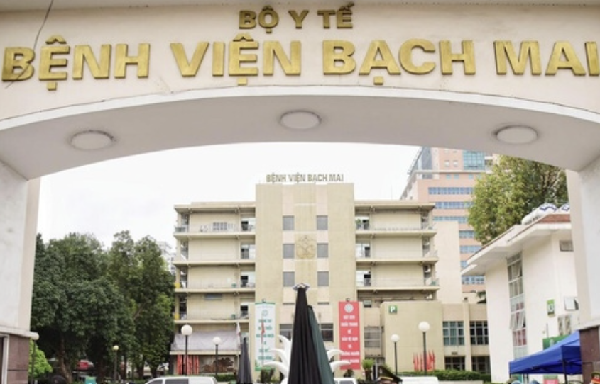 Khi nào người bệnh được chuyển tuyến lên Bệnh viện Bạch Mai?