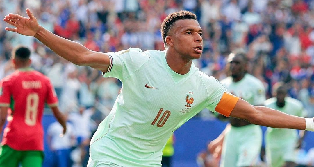 Mbappe 2 lần thắng Messi, đoạt Chiếc giày vàng World Cup 2026