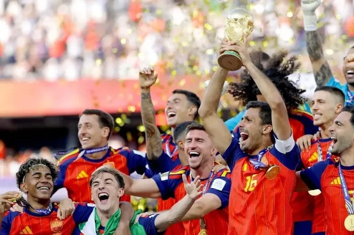 Tây Ban Nha lập kỷ lục World Cup, nhận khoản thưởng khổng lồ