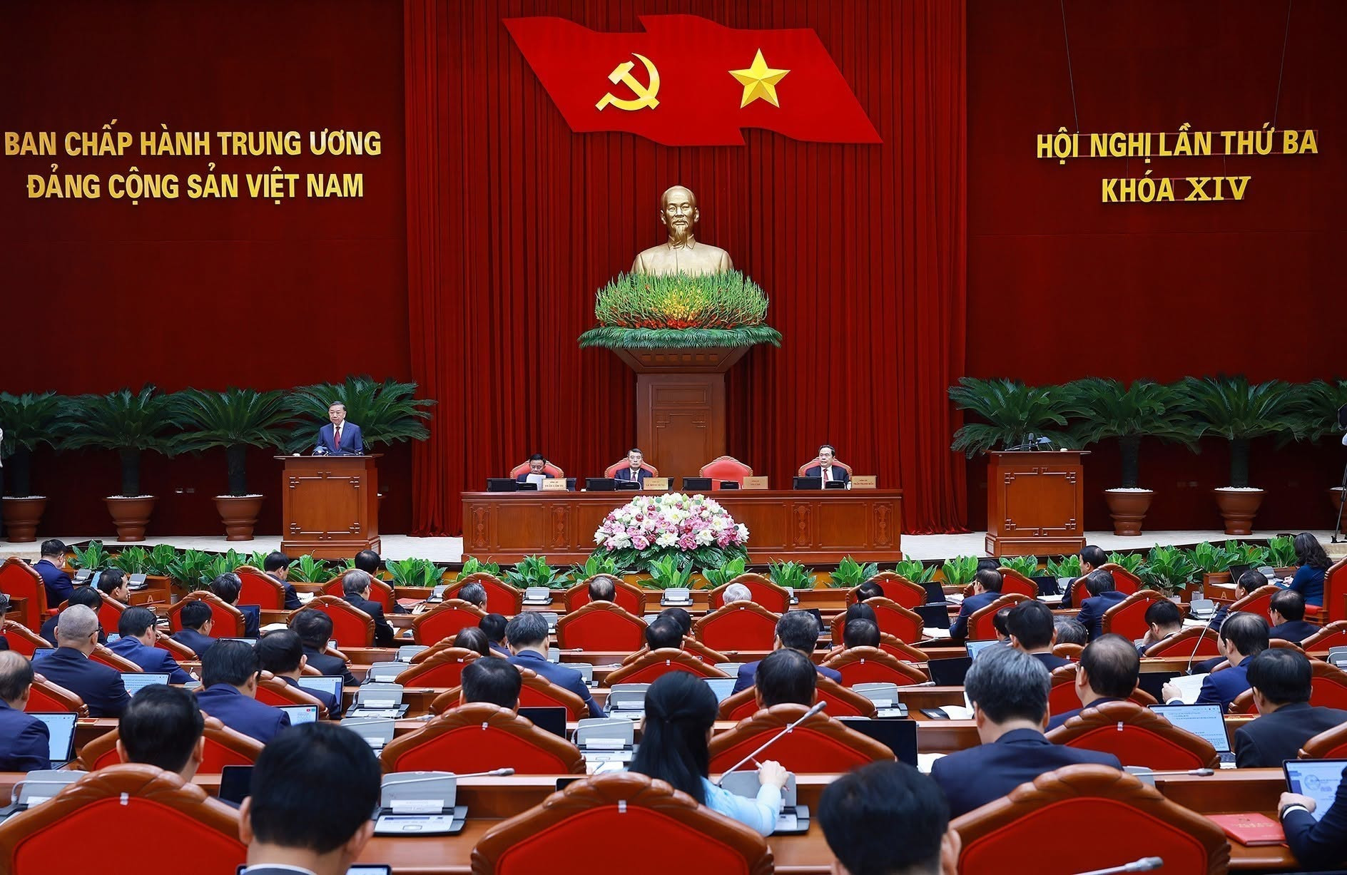 trung ương 14