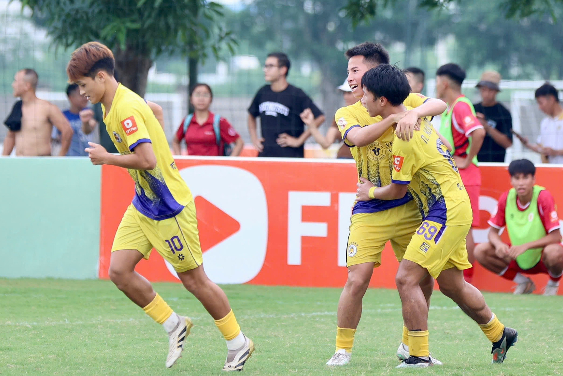 VCK U21 Quốc gia: Hà Nội và Thể Công Viettel vào bán kết