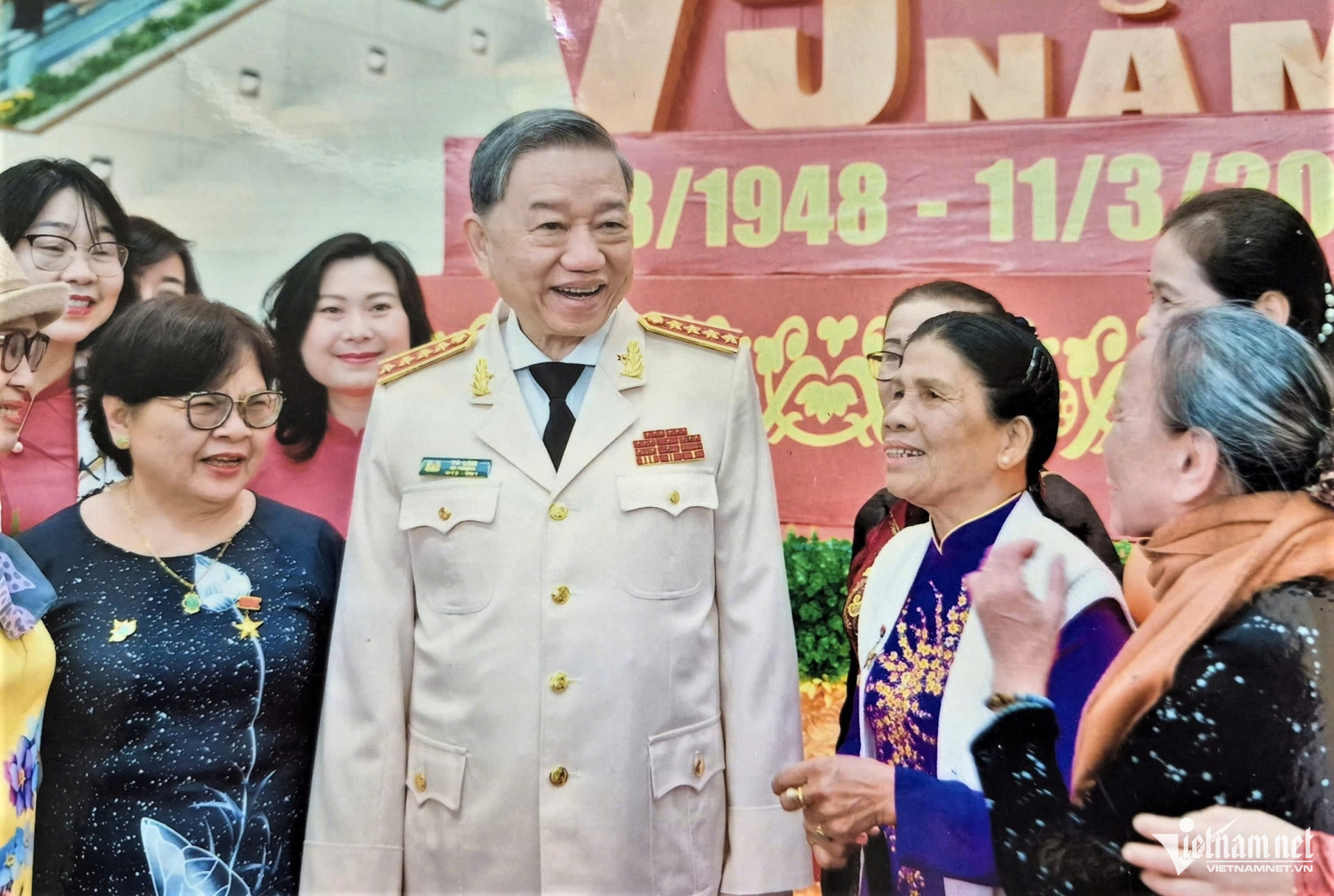W-Anh anh hùng.jpg