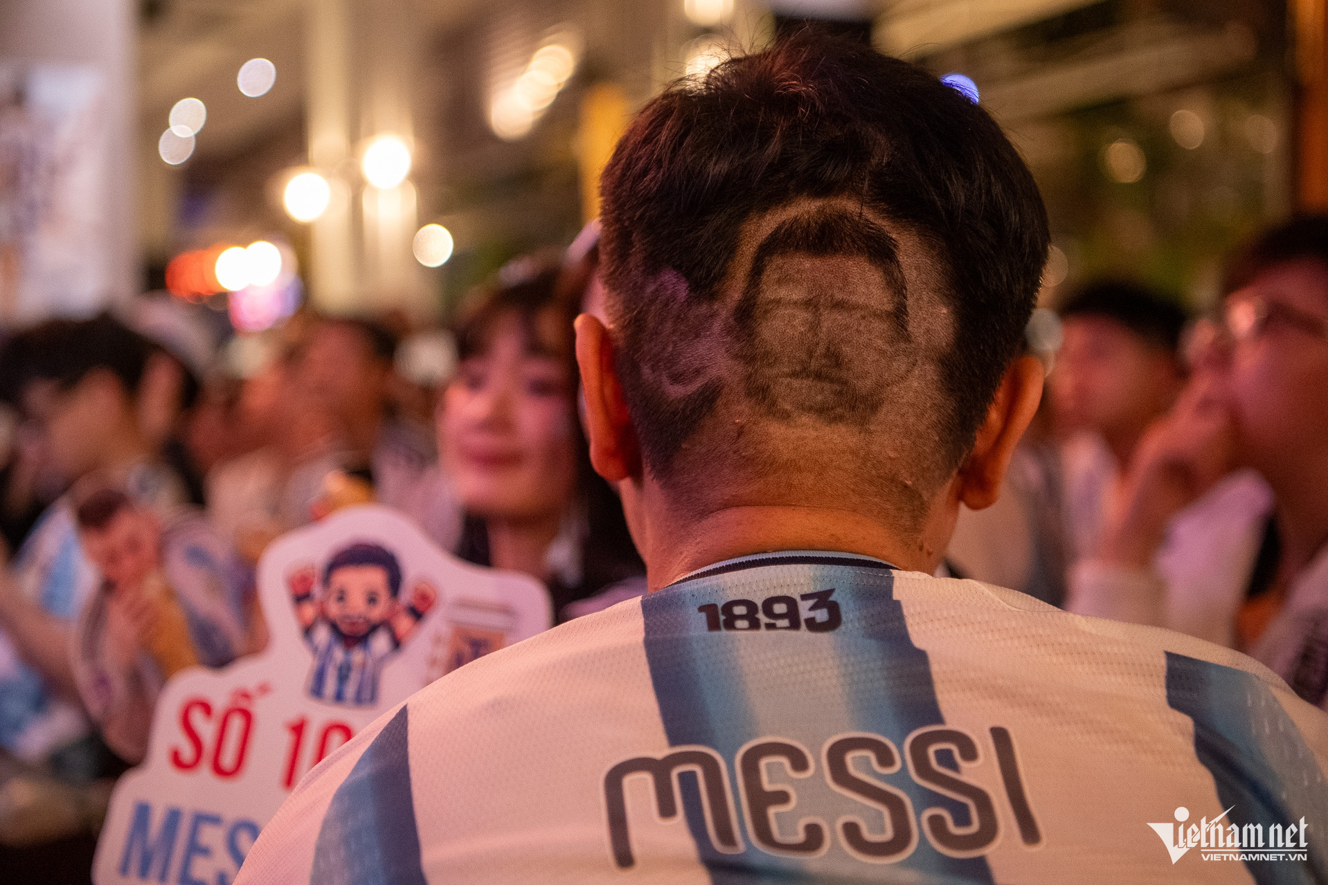 https://static-images.vnncdn.net/vps_images_publish/000001/000003/2026/7/20/w-nguoi-dan-xem-chung-ket-worldcup-tuan-hung-12-651.jpg