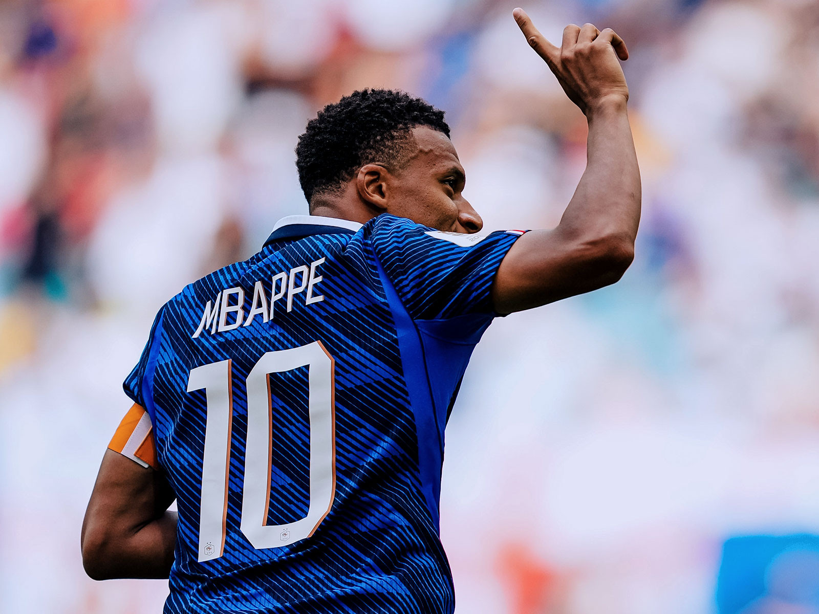 Mbappe Phap Anh.jpg
