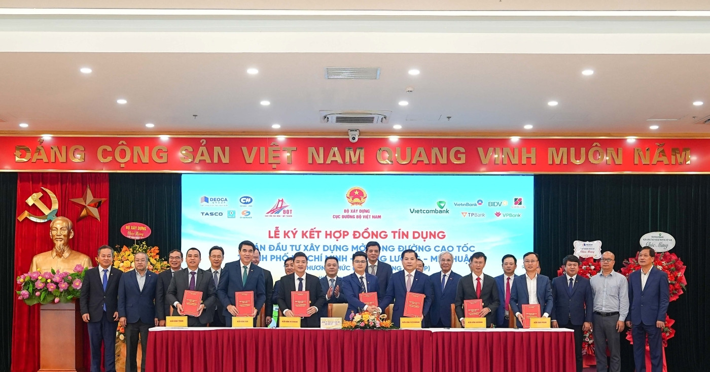 Vietcombank rót vốn mở rộng cao tốc TP.HCM - Trung Lương - Mỹ Thuận