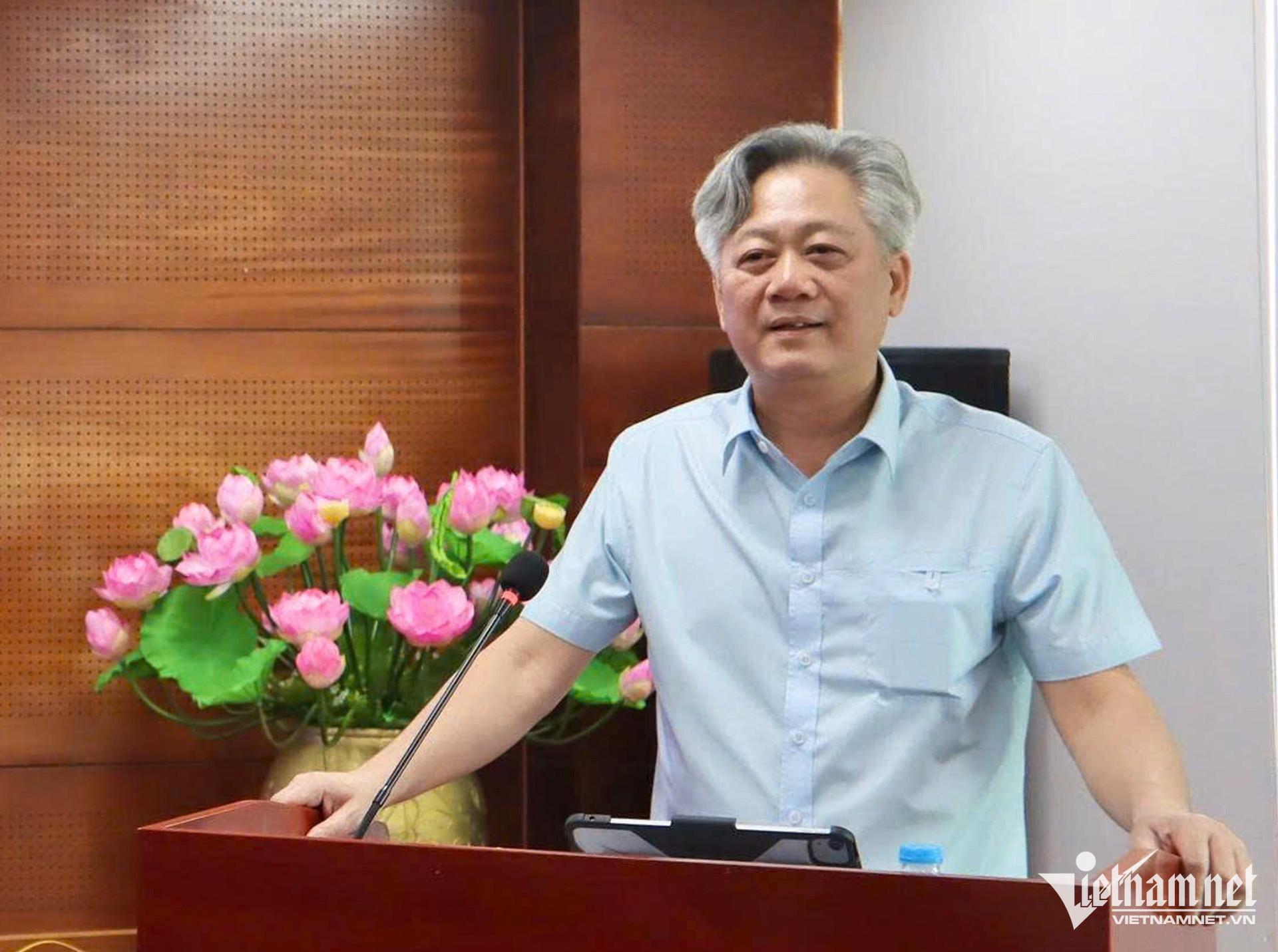 W-chuyen doi so Tay Tuu 1 1.jpg
