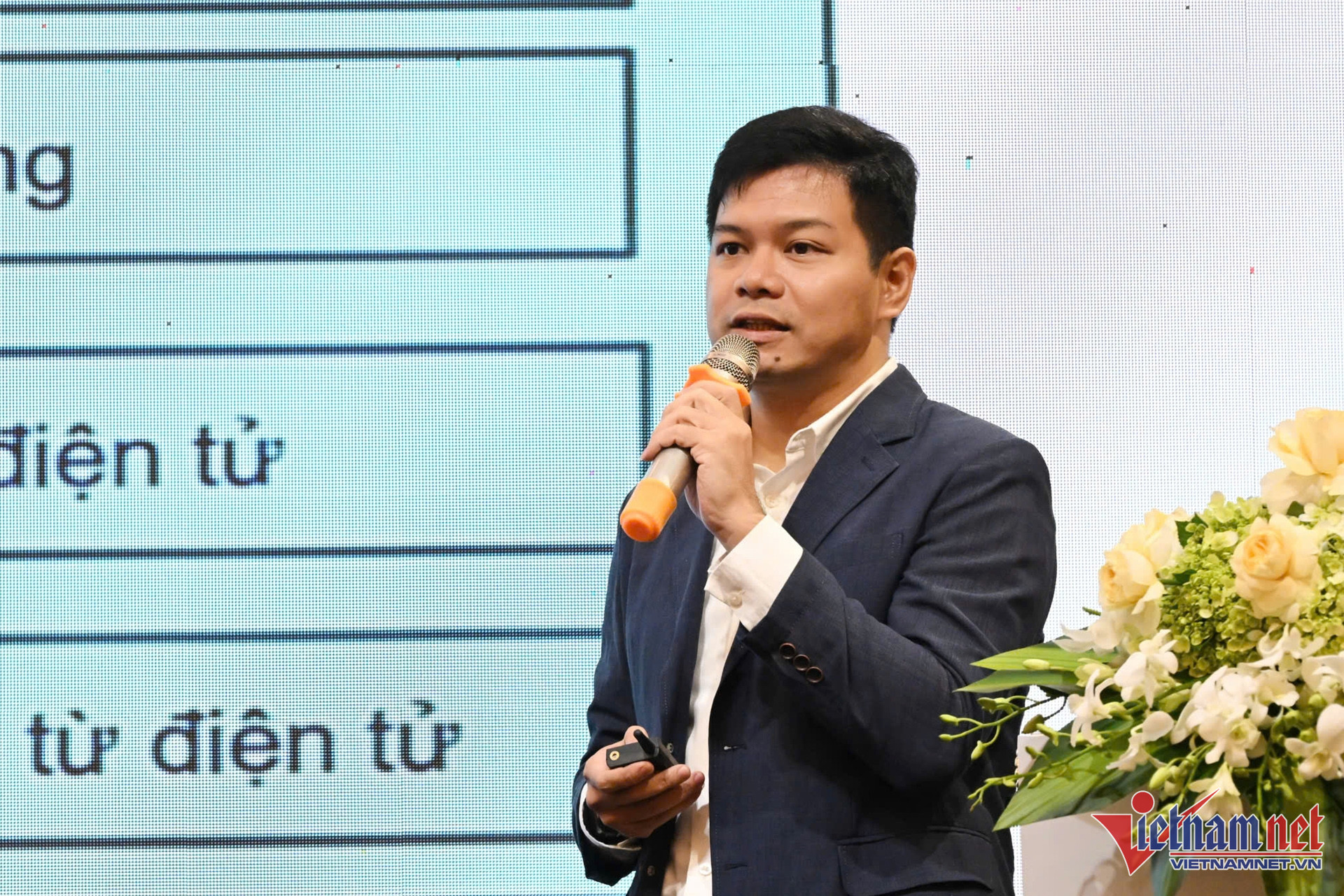 W-phat trien ha tang tin cay phuc vu chuyen doi so 1.jpg