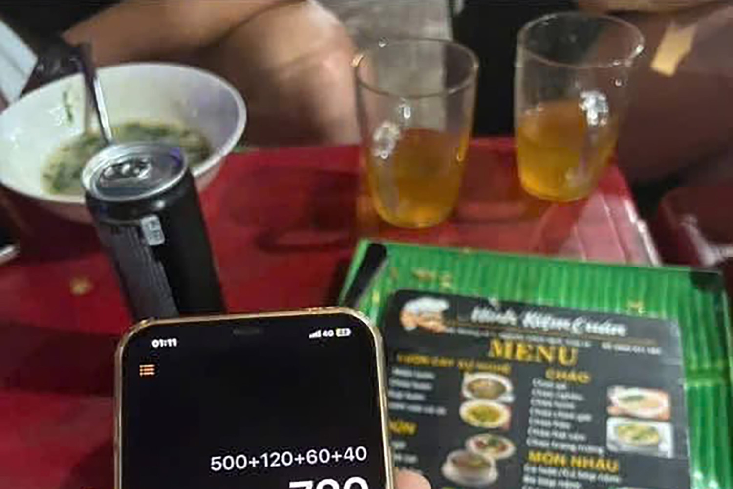 Chủ quán lý giải việc bán bát cháo lươn giá 250.000 đồng ở Cửa Lò